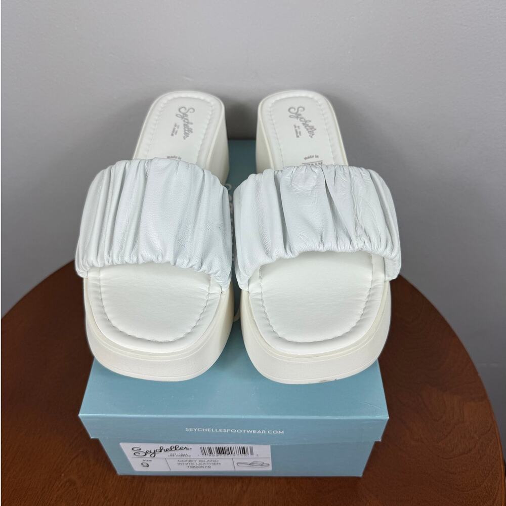 New Seychelles Women' Coney Island Sandal in White Leather Size 9